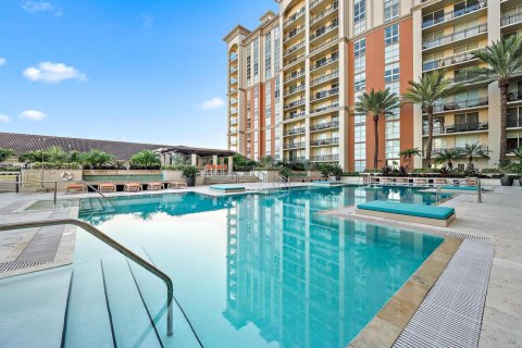Condo in West Palm Beach, Florida, 2 bedrooms № 2402405 - photo 18