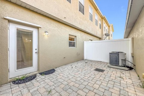 Купить таунхаус в Уинтер-Гарден, Флорида 7 комнат, 114.46м2, № 2210631 - фото 24