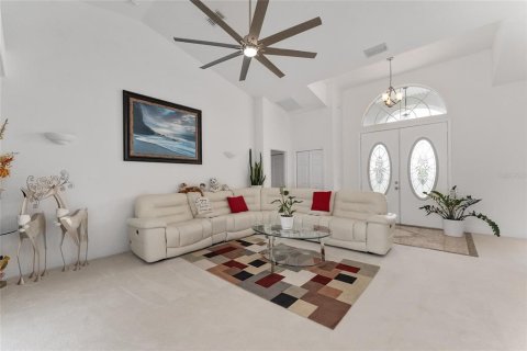House in Silver Springs Shores, Florida 3 bedrooms, 244.98 sq.m. № 1626427 - photo 20