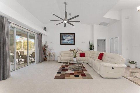 House in Silver Springs Shores, Florida 3 bedrooms, 244.98 sq.m. № 1626427 - photo 19