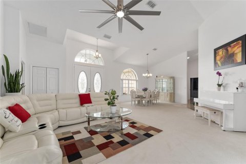 House in Silver Springs Shores, Florida 3 bedrooms, 244.98 sq.m. № 1626427 - photo 21
