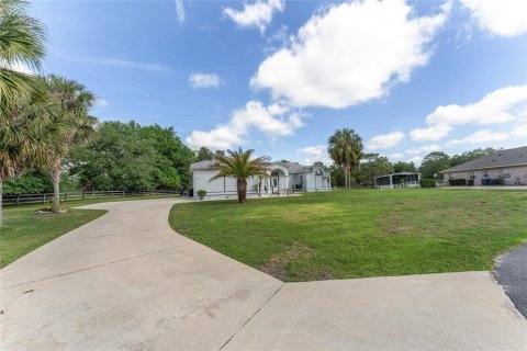 House in Silver Springs Shores, Florida 3 bedrooms, 244.98 sq.m. № 1626427 - photo 7