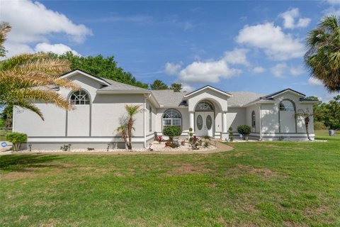 House in Silver Springs Shores, Florida 3 bedrooms, 244.98 sq.m. № 1626427 - photo 4