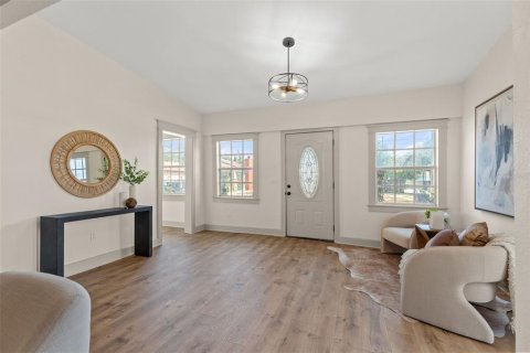 Casa en venta en Tampa, Florida, 3 dormitorios, 206.61 m2 № 1761094 - foto 6