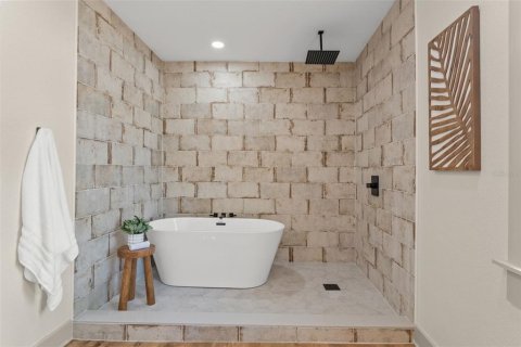 Casa en venta en Tampa, Florida, 3 dormitorios, 206.61 m2 № 1761094 - foto 28