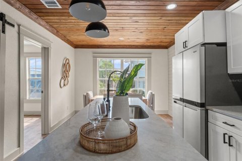 Casa en venta en Tampa, Florida, 3 dormitorios, 206.61 m2 № 1761094 - foto 21