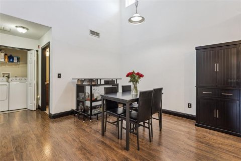 Condo in Altamonte Springs, Florida, 2 bedrooms № 2103561 - photo 8