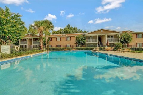 Condo in Altamonte Springs, Florida, 2 bedrooms № 2103561 - photo 23