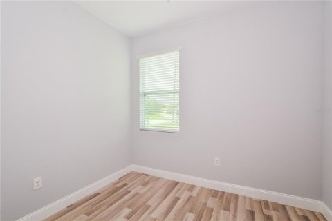 Villa ou maison à vendre à Poinciana, Floride: 4 chambres, 147.16 m2 № 2238160 - photo 10