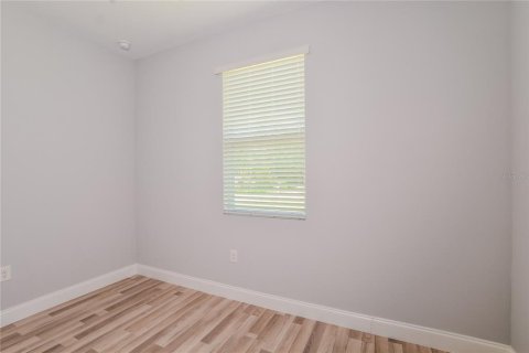 Villa ou maison à vendre à Poinciana, Floride: 4 chambres, 147.16 m2 № 2238160 - photo 7