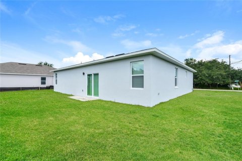 Villa ou maison à vendre à Poinciana, Floride: 4 chambres, 147.16 m2 № 2238160 - photo 13