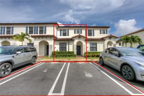 Townhouse in Homestead, Florida 3 bedrooms, 123.37 sq.m. № 1944789 - photo 1