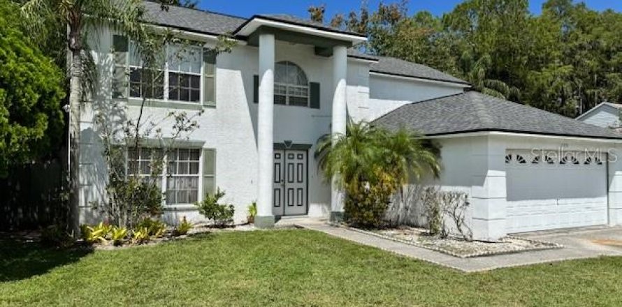 House in New Port Richey, Florida 4 bedrooms, 219.44 sq.m. № 1886136