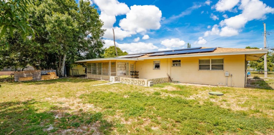 Casa en Fort Pierce, Florida 2 dormitorios, 93.65 m2 № 1079086