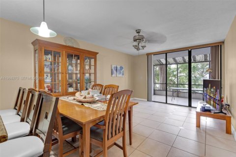 Condominio en venta en Miami, Florida, 2 dormitorios, 83.24 m2 № 2029381 - foto 3