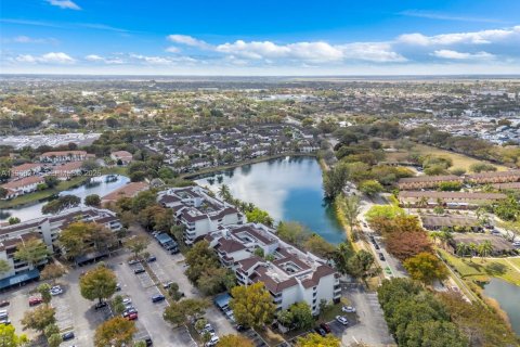 Condominio en venta en Miami, Florida, 2 dormitorios, 83.24 m2 № 2029381 - foto 18