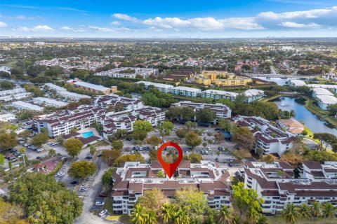 Condominio en venta en Miami, Florida, 2 dormitorios, 83.24 m2 № 2029381 - foto 21