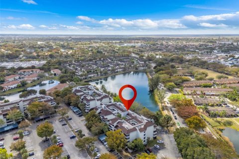 Condominio en venta en Miami, Florida, 2 dormitorios, 83.24 m2 № 2029381 - foto 17