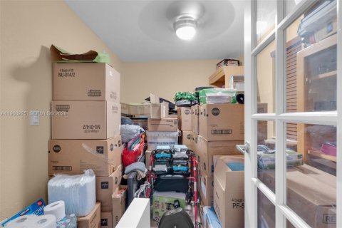 Condominio en venta en Miami, Florida, 2 dormitorios, 83.24 m2 № 2029381 - foto 12