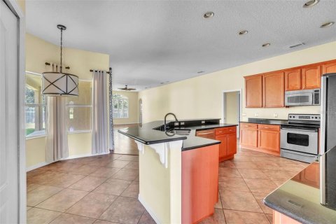 Villa ou maison à louer à Orlando, Floride: 4 chambres, 245.63 m2 № 1876972 - photo 13
