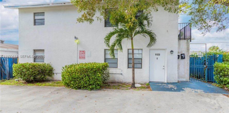 Квартира в Форт-Лодердейл, Флорида 3 спальни, 150.22м2 № 1989390