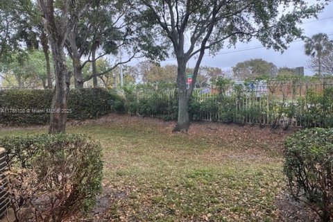 Condominio en venta en Plantation, Florida, 2 dormitorios, 118.91 m2 № 1741660 - foto 16
