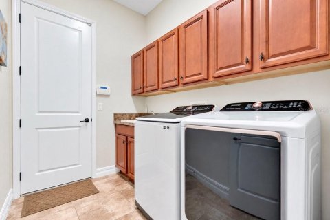 Casa en venta en Sorrento, Florida, 4 dormitorios, 290.88 m2 № 2417021 - foto 29