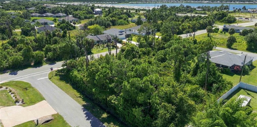 Terrain à Englewood, Floride № 2391150