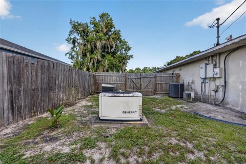 Casa en venta en Deltona, Florida, 3 dormitorios, 139.35 m2 № 2386648 - foto 29