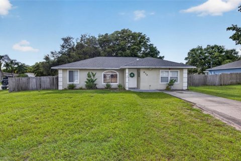Casa en venta en Deltona, Florida, 3 dormitorios, 139.35 m2 № 2386648 - foto 2