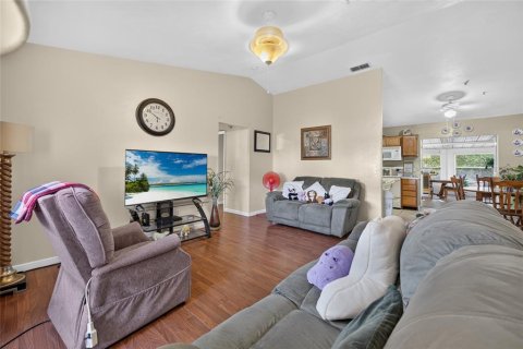 Casa en venta en Deltona, Florida, 3 dormitorios, 139.35 m2 № 2386648 - foto 16