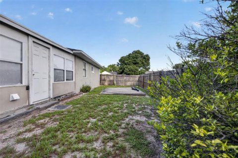 Casa en venta en Deltona, Florida, 3 dormitorios, 139.35 m2 № 2386648 - foto 28