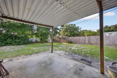 Casa en venta en Deltona, Florida, 3 dormitorios, 139.35 m2 № 2386648 - foto 27