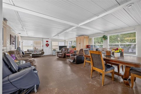 Casa en venta en Deltona, Florida, 3 dormitorios, 139.35 m2 № 2386648 - foto 12
