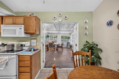 Casa en venta en Deltona, Florida, 3 dormitorios, 139.35 m2 № 2386648 - foto 11