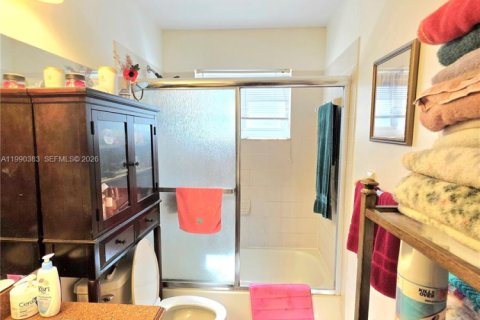 Villa ou maison à vendre à Miami Gardens, Floride: 4 chambres, 132.39 m2 № 2056906 - photo 10