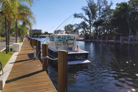 Appartement à louer à Fort Lauderdale, Floride: 1 chambre, 78.97 m2 № 2242677 - photo 18