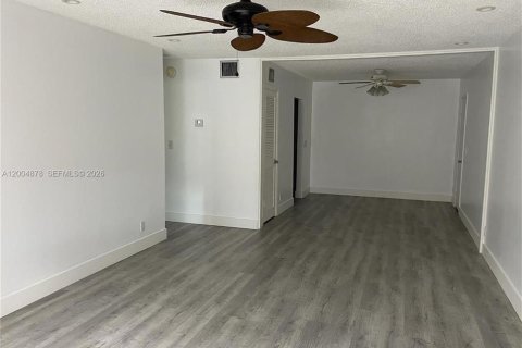 Appartement à louer à Fort Lauderdale, Floride: 1 chambre, 78.97 m2 № 2242677 - photo 16