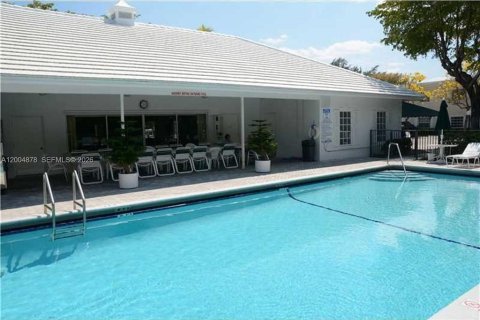 Appartement à louer à Fort Lauderdale, Floride: 1 chambre, 78.97 m2 № 2242677 - photo 6