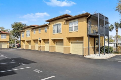 Condo in Tampa, Florida, 1 bedroom  № 2379669 - photo 3