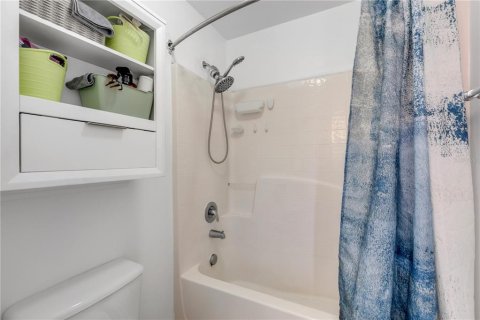Villa ou maison à vendre à Palm Coast, Floride: 3 chambres, 188.22 m2 № 2410516 - photo 19
