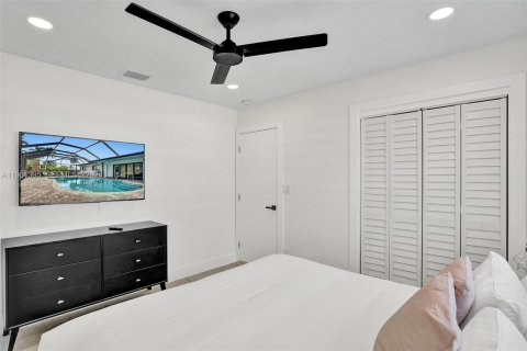 Villa ou maison à louer à Hollywood, Floride: 8 chambres, 355.35 m2 № 2297397 - photo 30