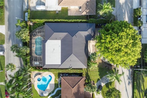 Villa ou maison à louer à Hollywood, Floride: 8 chambres, 355.35 m2 № 2297397 - photo 5