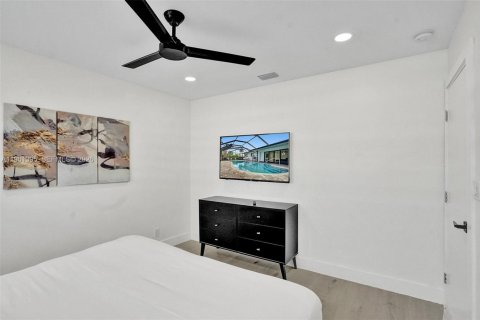Villa ou maison à louer à Hollywood, Floride: 8 chambres, 355.35 m2 № 2297397 - photo 29