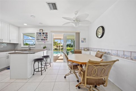 Villa ou maison à vendre à Punta Gorda, Floride: 2 chambres, 106.65 m2 № 1824088 - photo 8