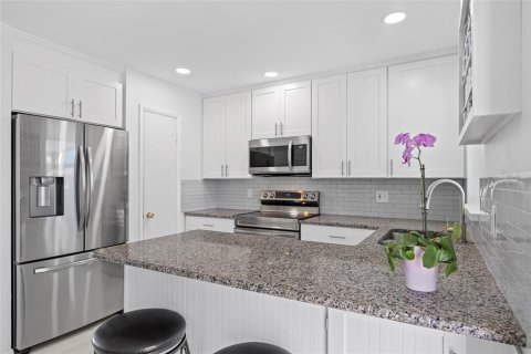 Villa ou maison à vendre à Punta Gorda, Floride: 2 chambres, 106.65 m2 № 1824088 - photo 12
