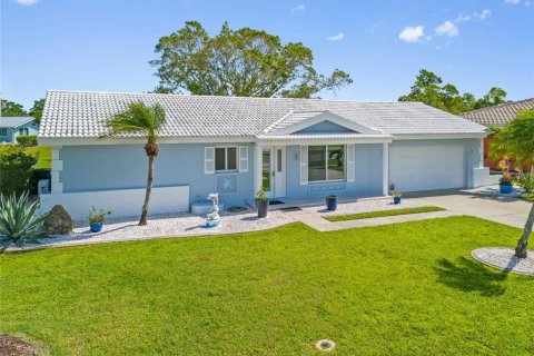 Villa ou maison à vendre à Punta Gorda, Floride: 2 chambres, 106.65 m2 № 1824088 - photo 4