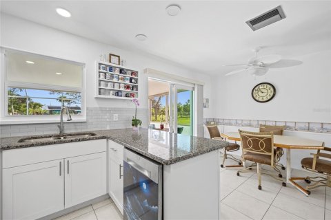 Villa ou maison à vendre à Punta Gorda, Floride: 2 chambres, 106.65 m2 № 1824088 - photo 10