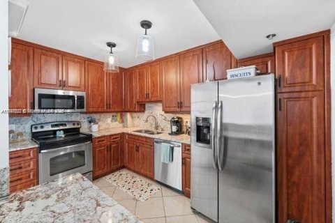Condominio en venta en Hollywood, Florida, 2 dormitorios, 108.14 m2 № 1848365 - foto 11