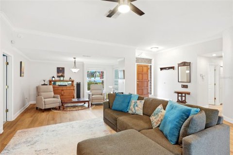House in Palm Harbor, Florida 3 bedrooms, 182.27 sq.m. № 2195938 - photo 9